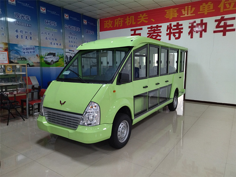 WLQ9140十四座封闭式观光车