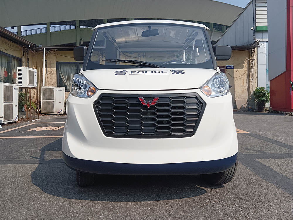 敞开式全车钣金2061巡逻车