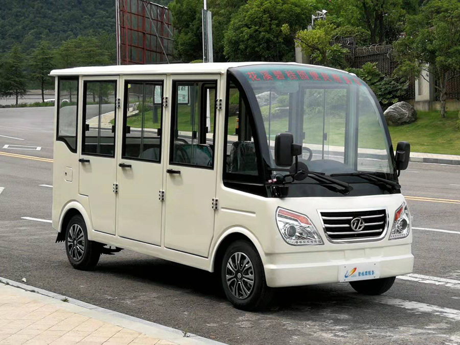 大型挖掘机 EC-600