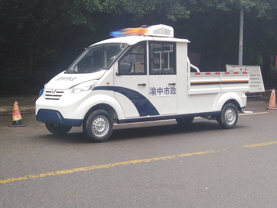 大型挖掘机 EC-600